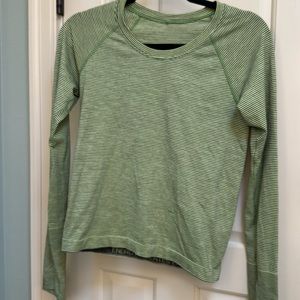 Lululemon Swiftly LS tee